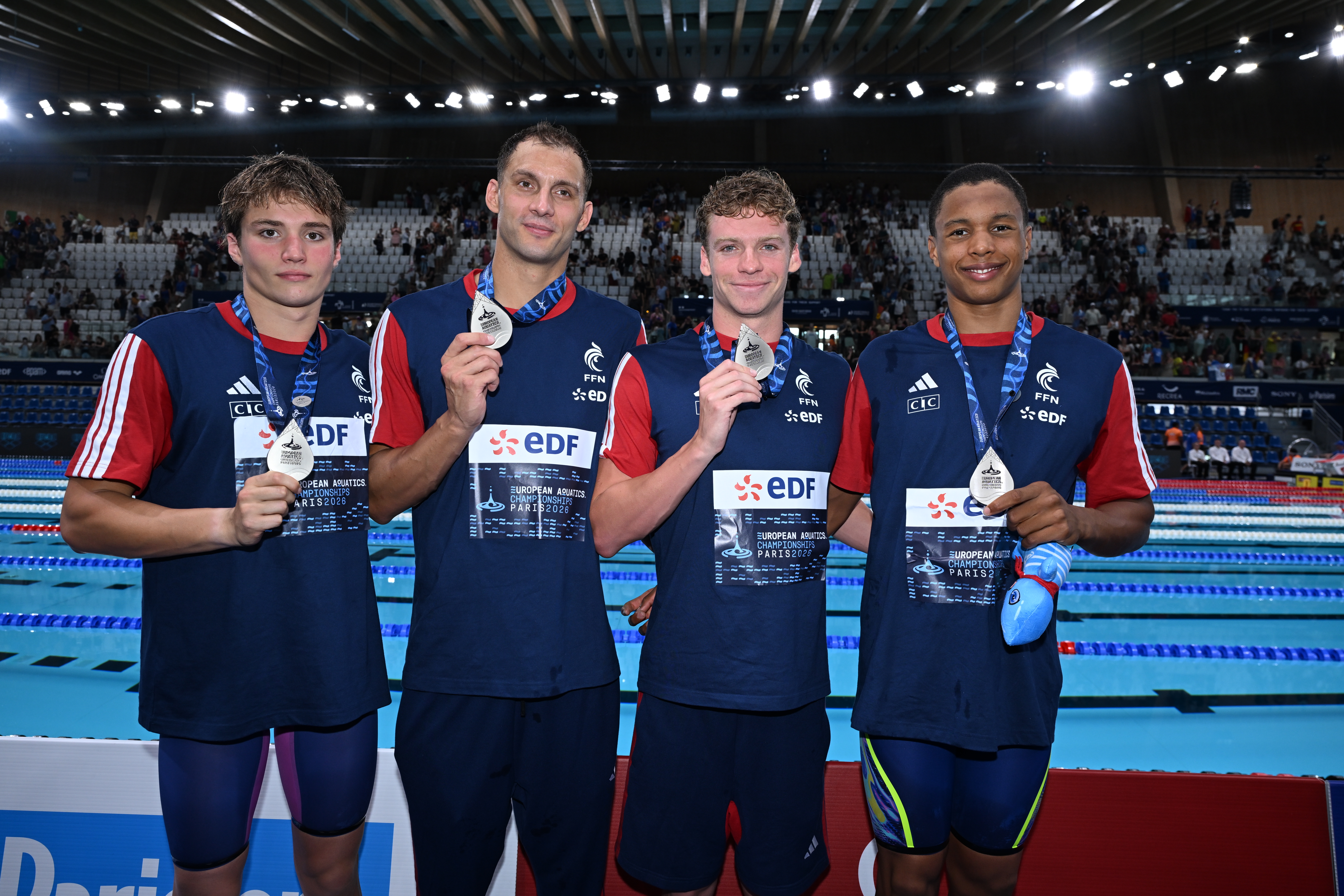 relais 4x200