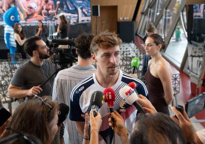 J-15 paris press conference